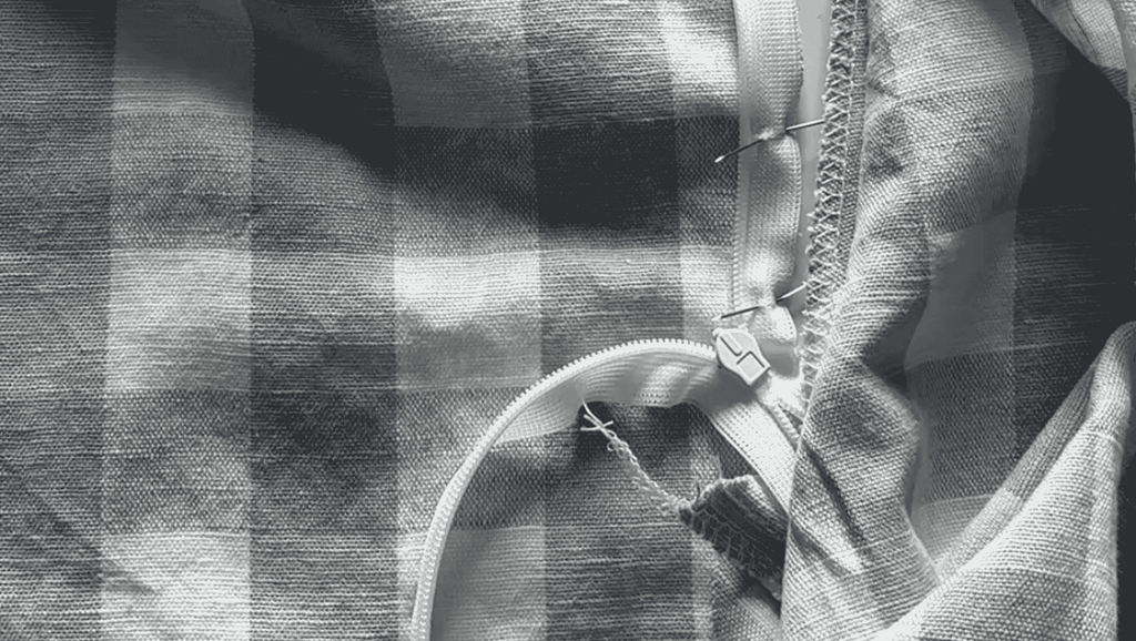 Sewing Pro Tips: How To Sew Invisible Zips